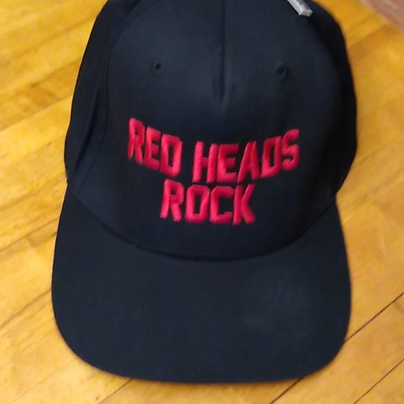 Cap, Red Heads Rock - Picture 3 of 7